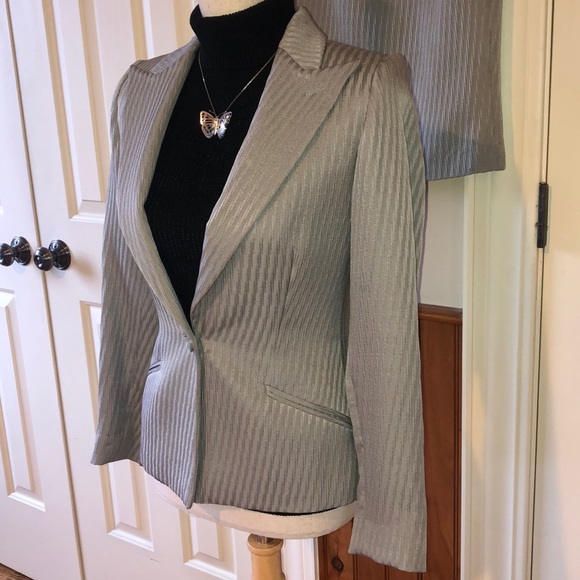 Armani Collezioni Grey Suit - Picture 2 of 8